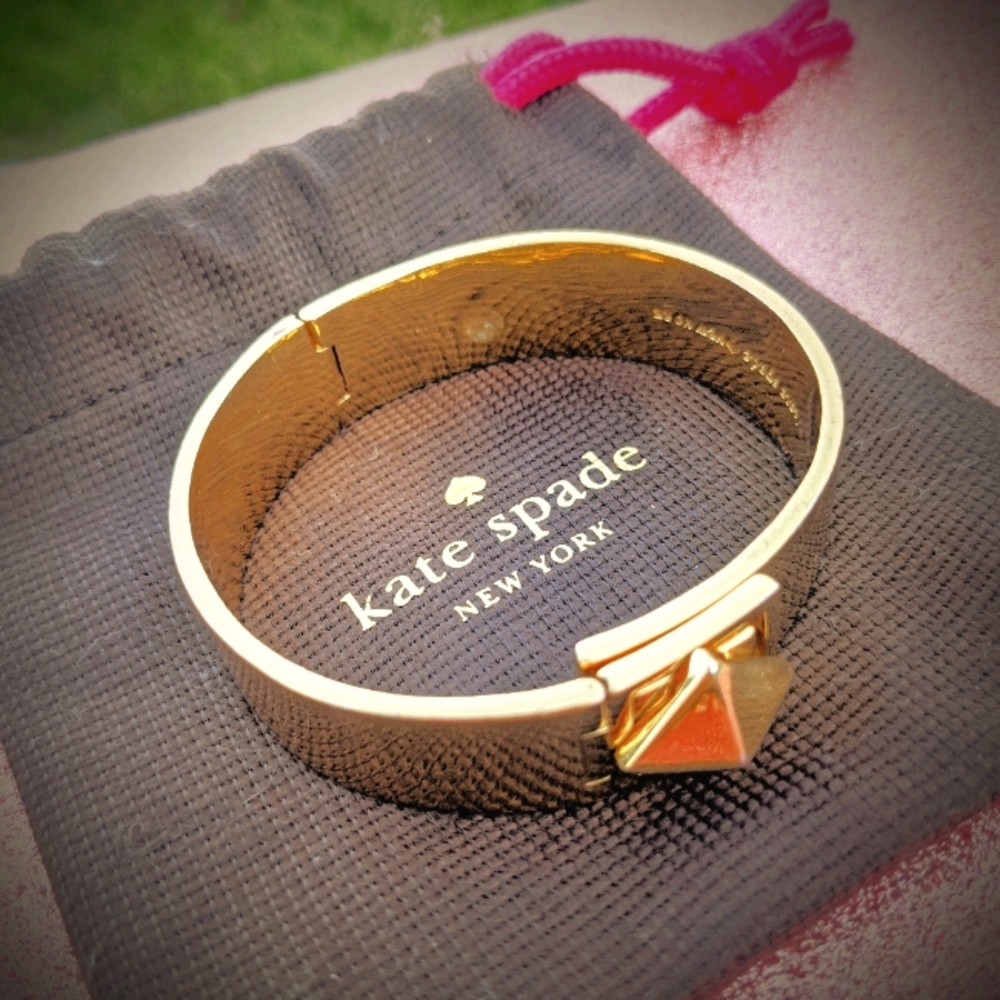 Gold Tone Kate Spade Bangle w Turn Clasp